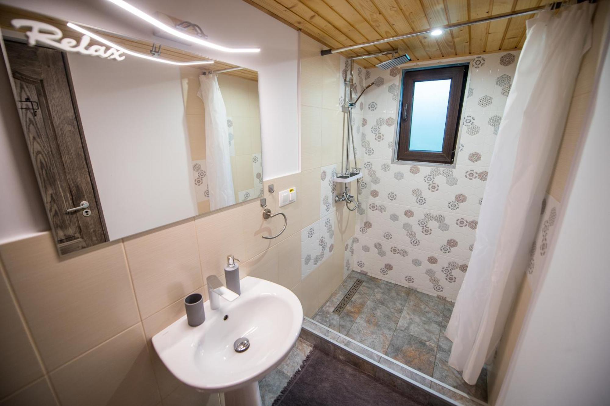 Zenyt Home Turda Bagian luar foto